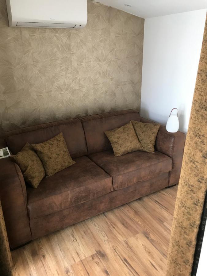 Chalet Cosy Atypique Vichy Bagian luar foto