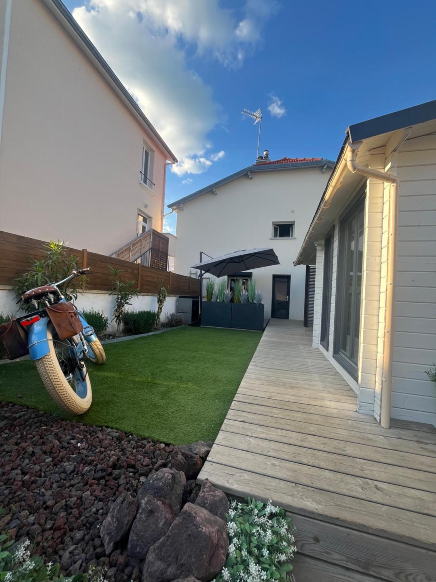 Chalet Cosy Atypique Vichy Bagian luar foto